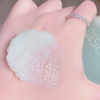 QISE moisturizing cleansing cream